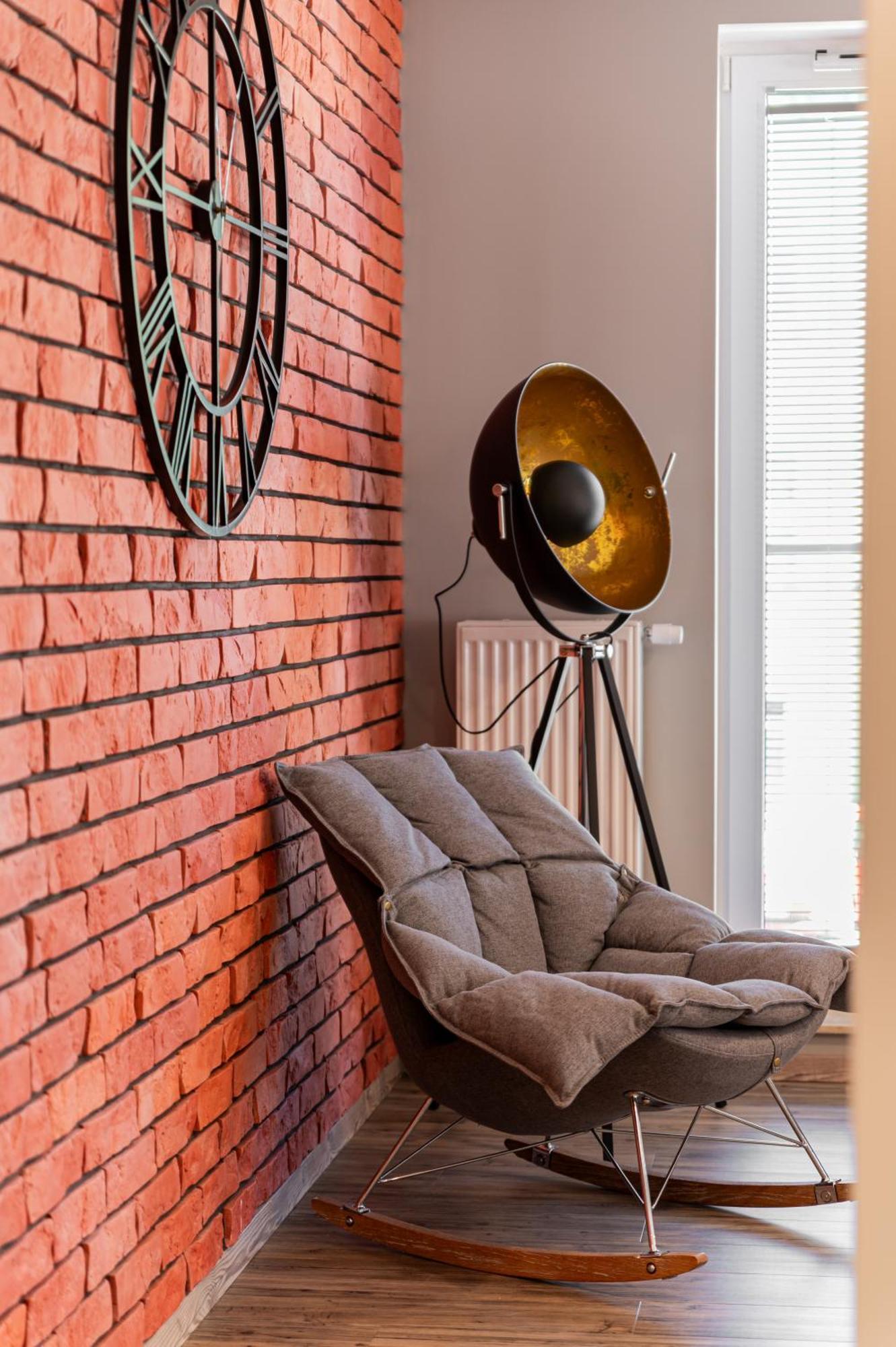 Like Apartment *